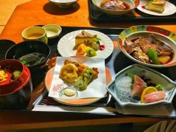 ■和食調理人：勤務地/軽井沢■
料理に対する向上心をお持ちの方にお勧めします。